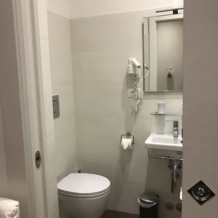 St. Peter's Relax Rom